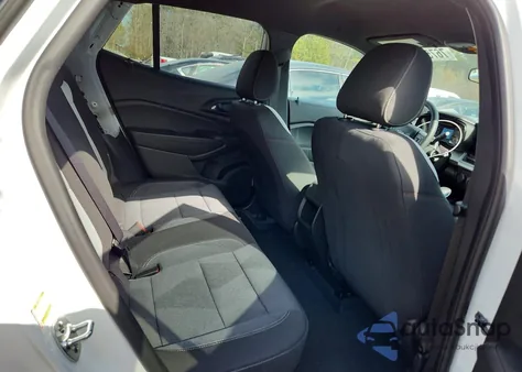 2025 Chevrolet Trax 1Rs z USA, uszkodzony, nr VIN KL77LGEP3SC334039